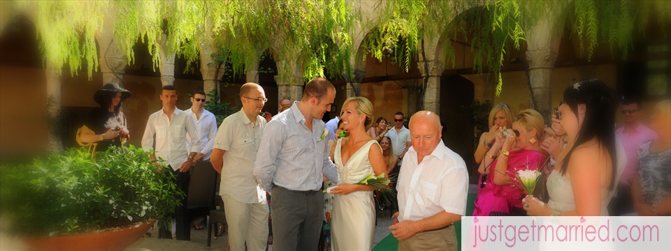 san-francesco-cloister-sorrento-amalfi-coast-weddings-italy-justgetmarried.com